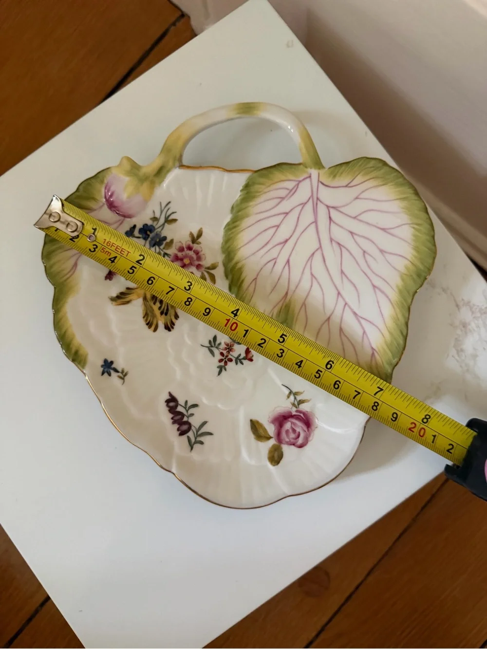 Leaf embossed serving plate embossed detail porcelain set of 2